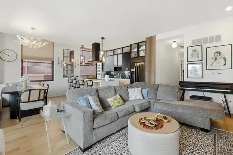 330 South Michigan Avenue Chicago IL 60604