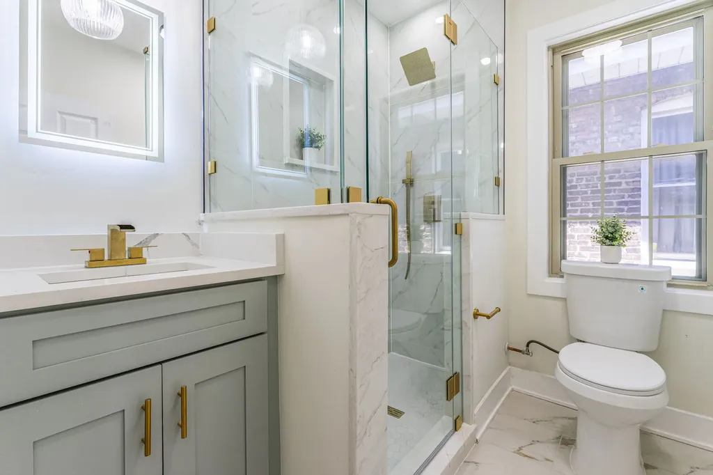 5218 West 55th Street Chicago IL 60638