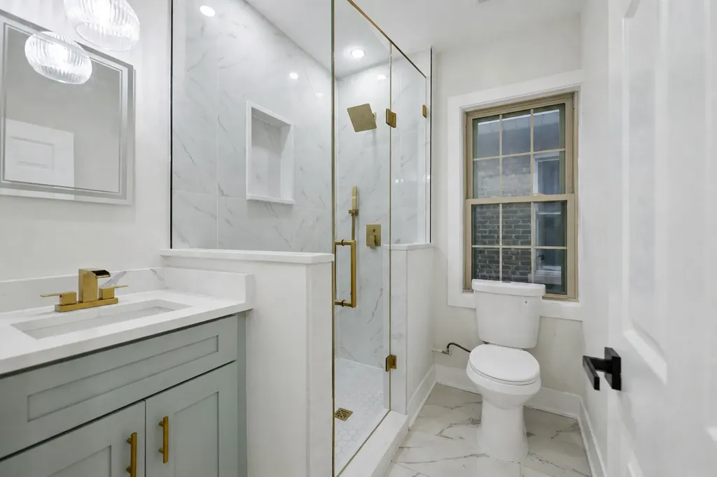 5218 West 55th Street Chicago IL 60638