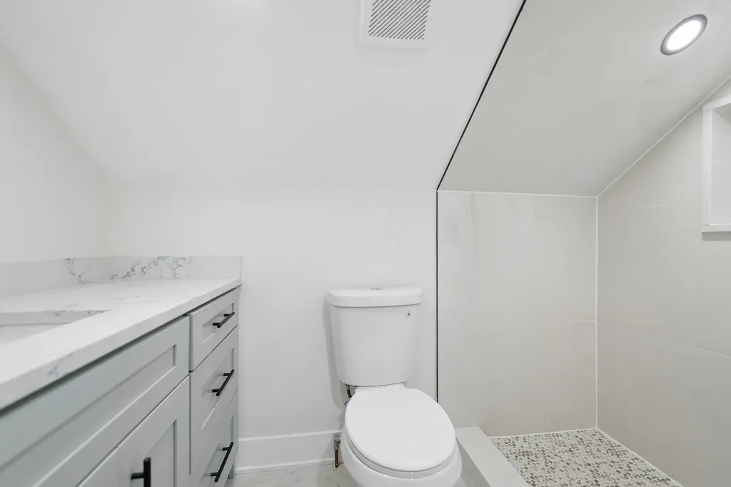 5218 West 55th Street Chicago IL 60638