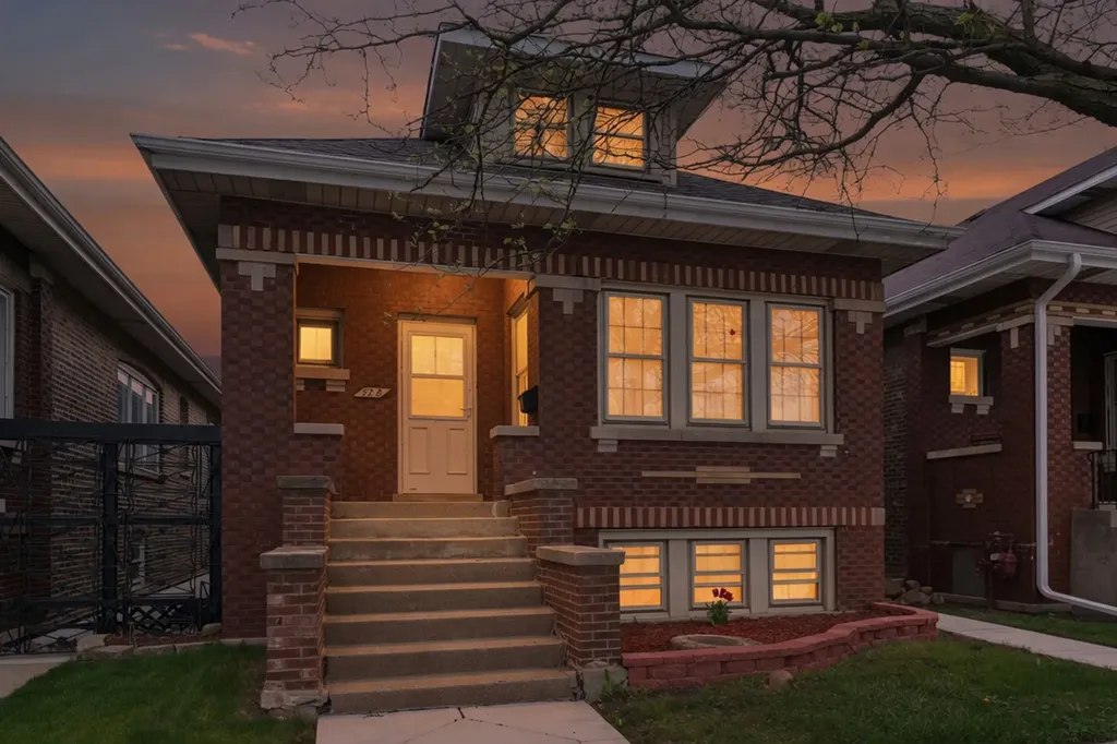 5218 West 55th Street Chicago IL 60638