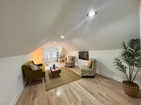 5218 West 55th Street Chicago IL 60638