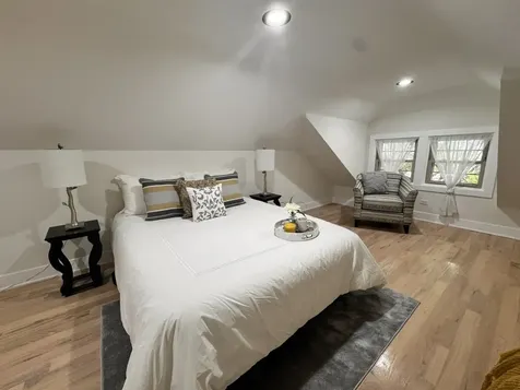 5218 West 55th Street Chicago IL 60638