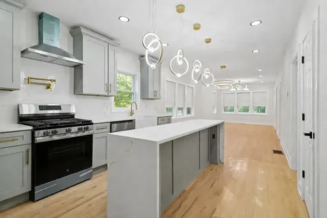 5218 West 55th Street Chicago IL 60638