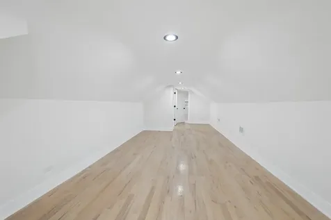 5218 West 55th Street Chicago IL 60638