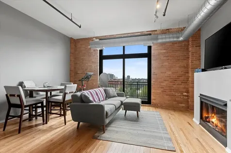 2024 South Wabash Avenue Chicago IL 60616