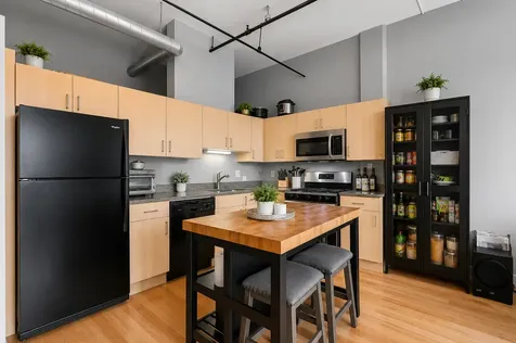 2024 South Wabash Avenue Chicago IL 60616