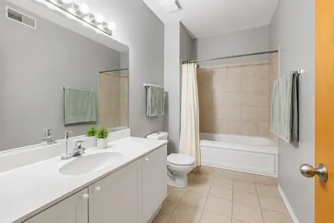2024 South Wabash Avenue Chicago IL 60616