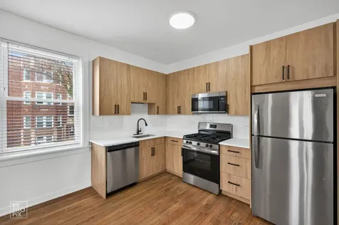 2156 West Arthur Avenue Chicago IL 60645