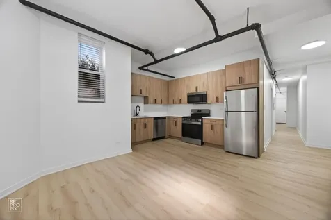2156 West Arthur Avenue Chicago IL 60645