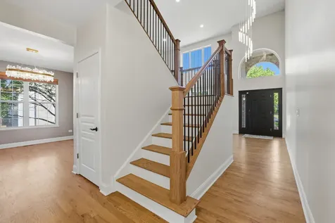 420 Chara Court Bartlett IL 60103