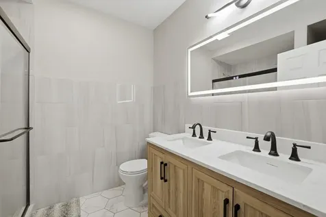 420 Chara Court Bartlett IL 60103