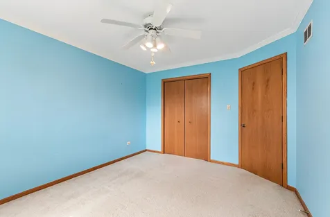 891 Young Street Lemont IL 60439