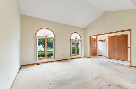 891 Young Street Lemont IL 60439