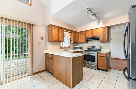 891 Young Street Lemont IL 60439