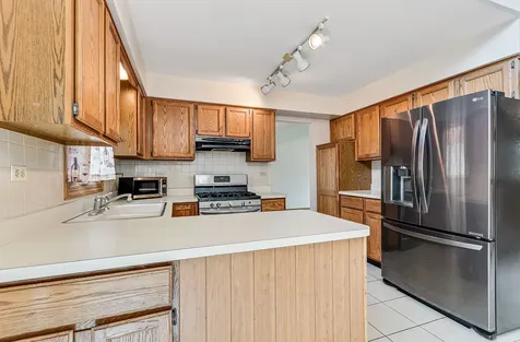 891 Young Street Lemont IL 60439