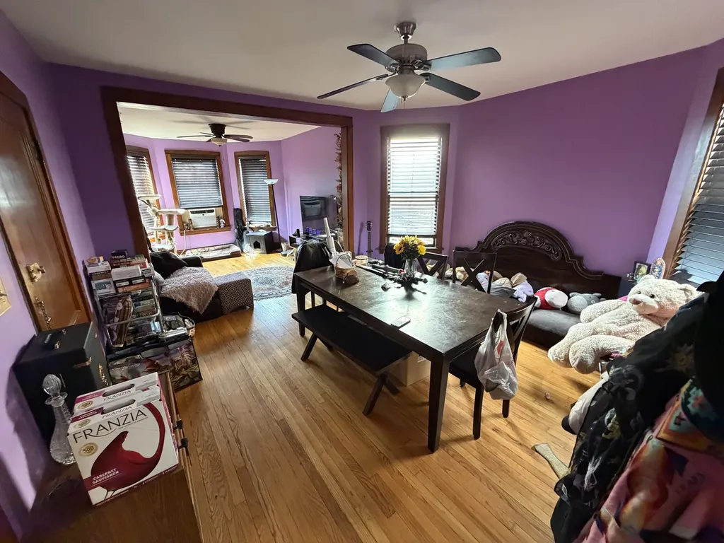 4136 West Cornelia Avenue Chicago IL 60641