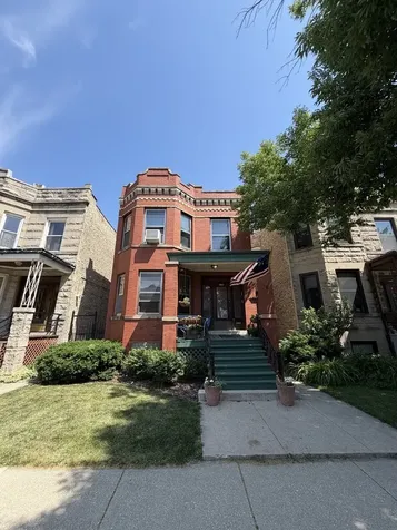 4136 West Cornelia Avenue Chicago IL 60641