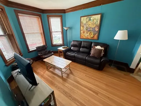 4136 West Cornelia Avenue Chicago IL 60641