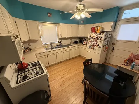 4136 West Cornelia Avenue Chicago IL 60641