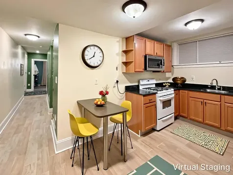 2315 West Rosemont Avenue Chicago IL 60659