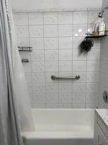 6301 North Sheridan Road Chicago IL 60660
