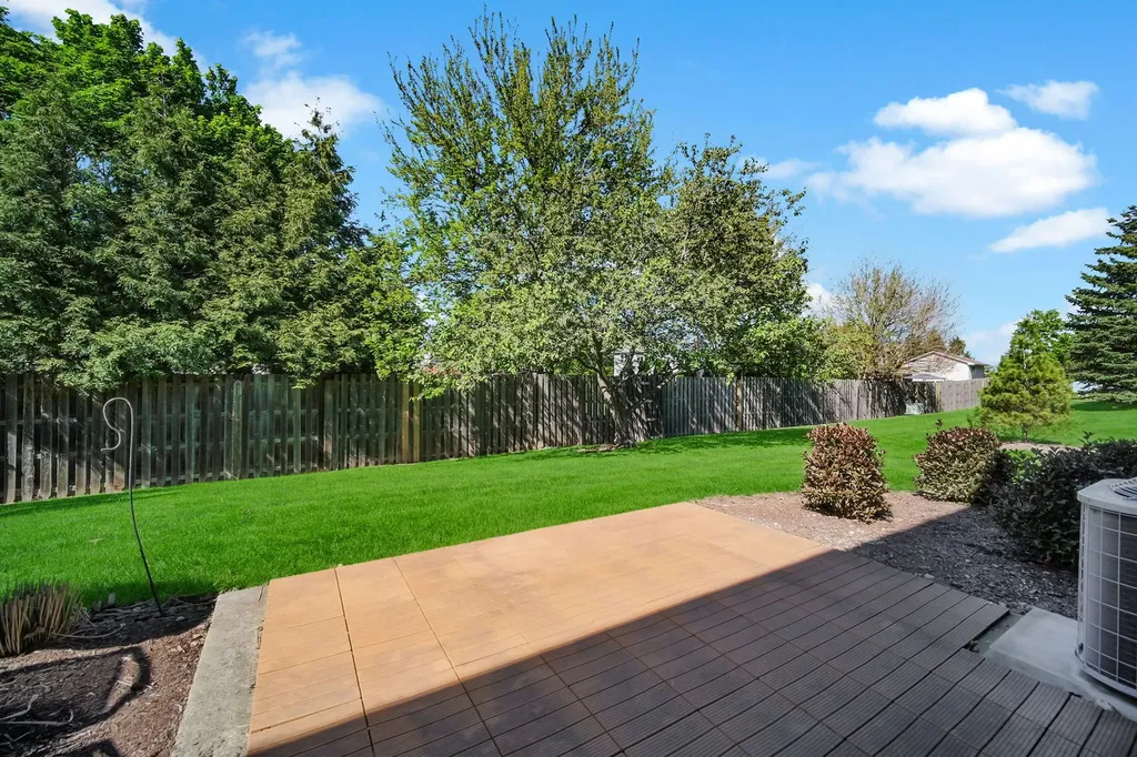 1619 Windward Court Naperville IL 60563