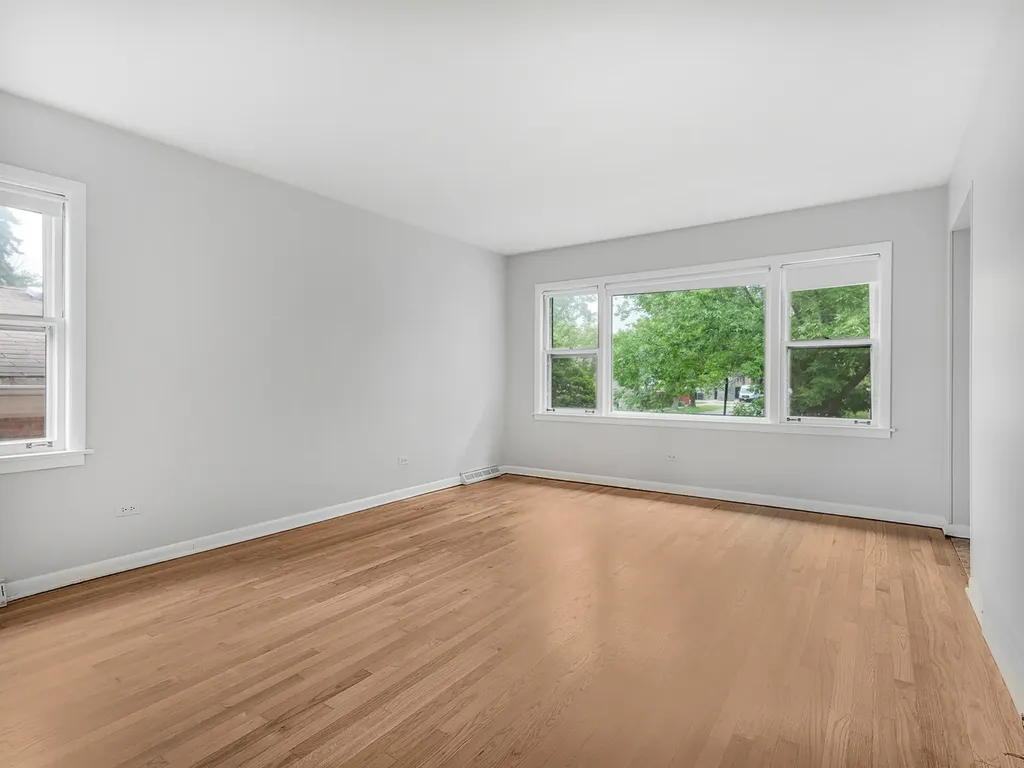 3860 North Oketo Avenue Chicago IL 60634