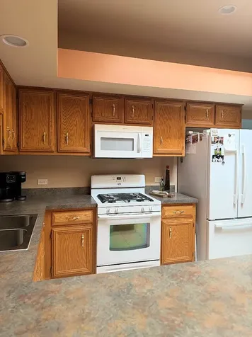 2907 Golf Road Joliet IL 60432