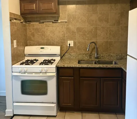 827 College Boulevard Addison IL 60101