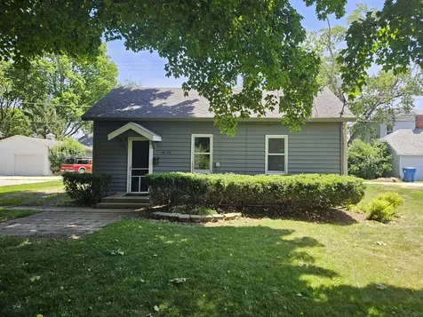 44 1/2 North Market Street Momence IL 60954