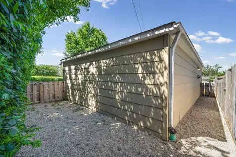 931 North Fernandez Avenue Arlington Heights IL 60004