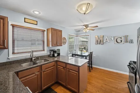 931 North Fernandez Avenue Arlington Heights IL 60004