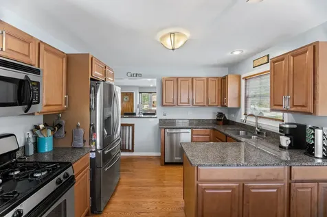 931 North Fernandez Avenue Arlington Heights IL 60004