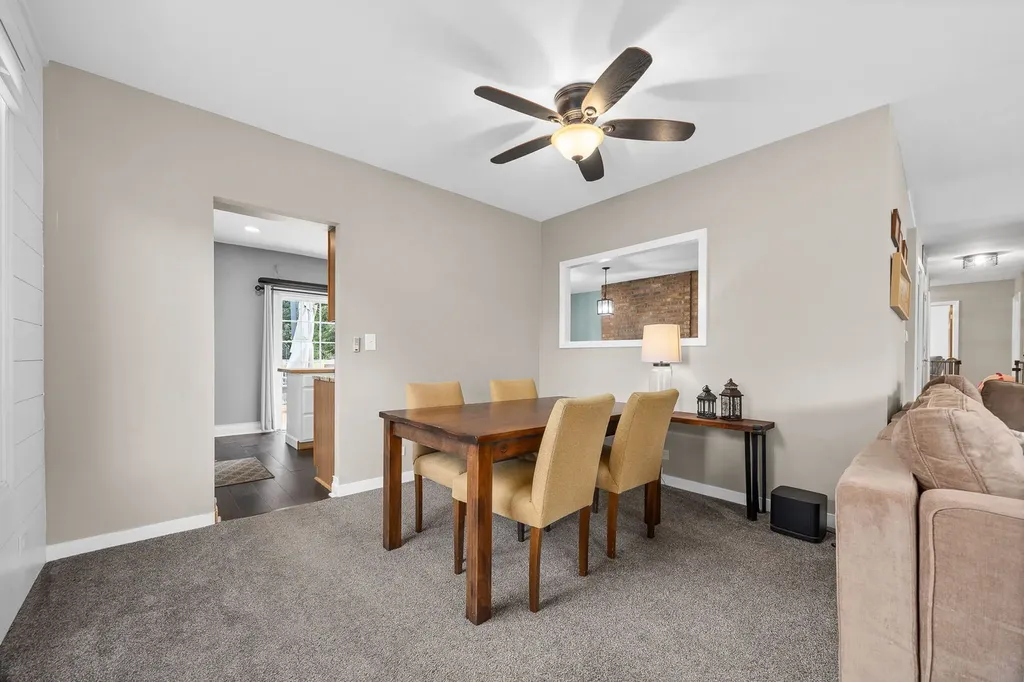 230 Plymouth Lane Bolingbrook IL 60440