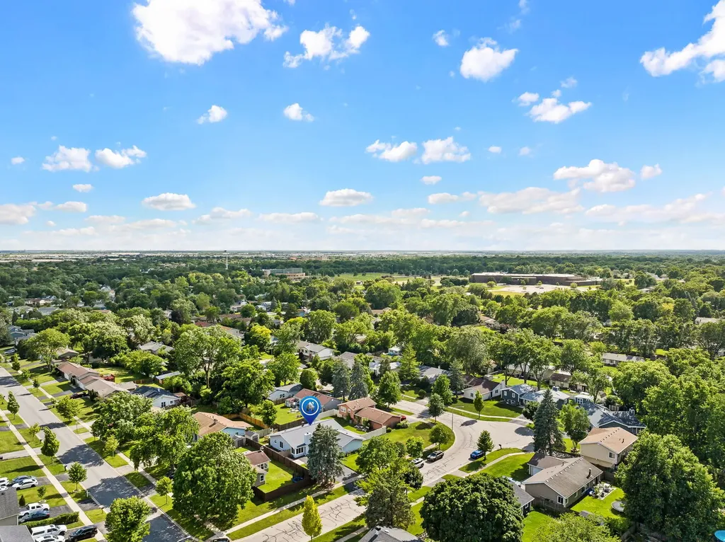 230 Plymouth Lane Bolingbrook IL 60440