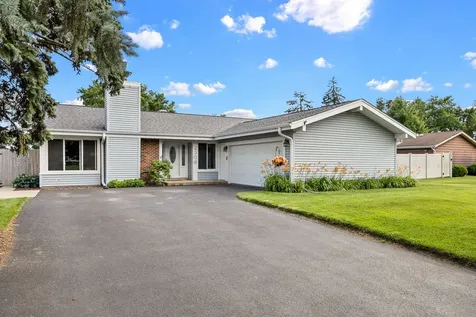 230 Plymouth Lane Bolingbrook IL 60440
