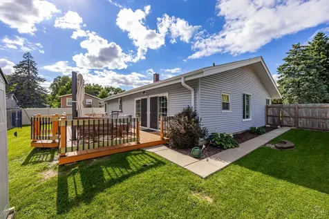 230 Plymouth Lane Bolingbrook IL 60440