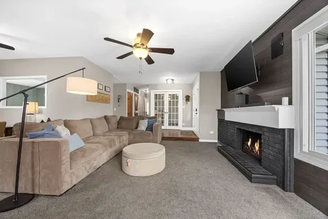 230 Plymouth Lane Bolingbrook IL 60440