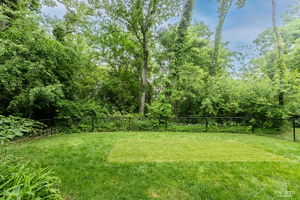3130 Scenicwood Lane Woodridge IL 60517