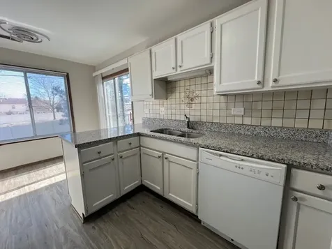 7030 Barrington Court Woodridge IL 60517