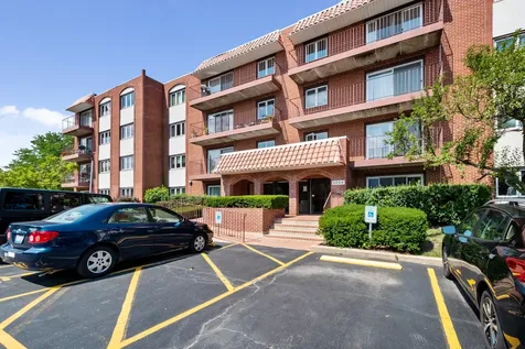 2066 Saint Johns Avenue Highland Park IL 60035