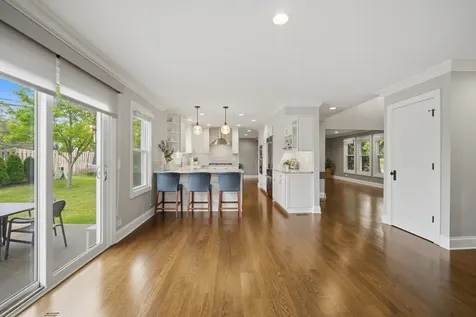 1022 Hobson Drive Buffalo Grove IL 60089