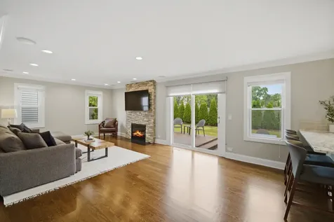 1022 Hobson Drive Buffalo Grove IL 60089