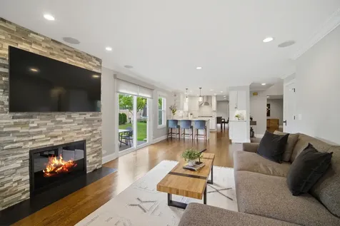 1022 Hobson Drive Buffalo Grove IL 60089