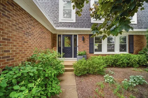 1022 Hobson Drive Buffalo Grove IL 60089