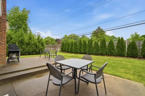 1022 Hobson Drive Buffalo Grove IL 60089