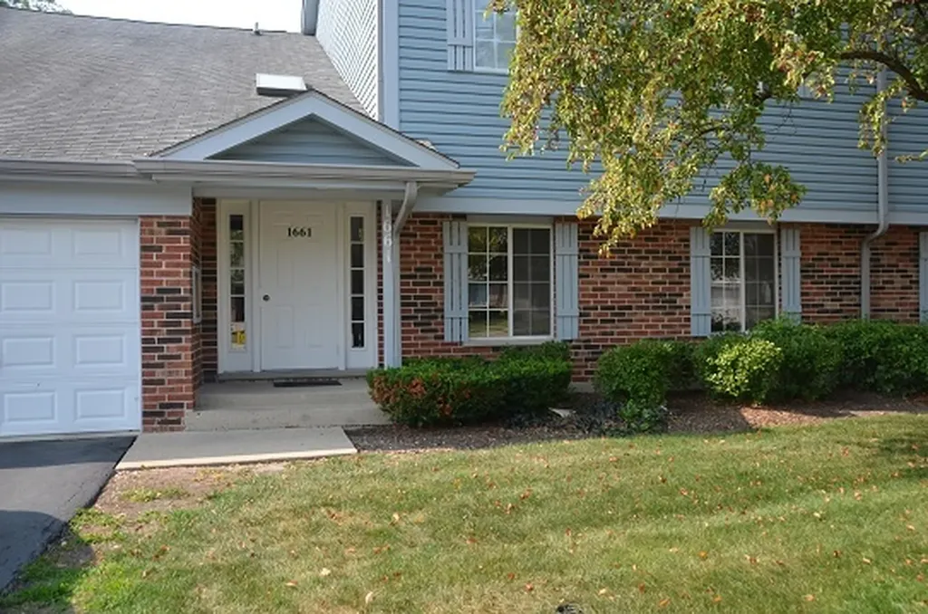 1661 Commodore Court Schaumburg IL 60193