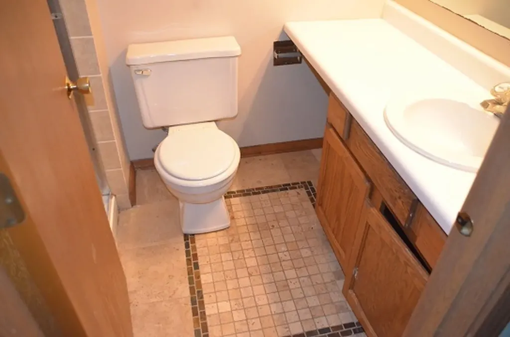 1661 Commodore Court Schaumburg IL 60193