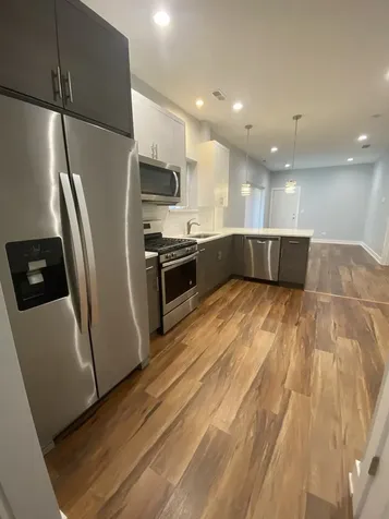 4851 North Central Avenue Chicago IL 60630